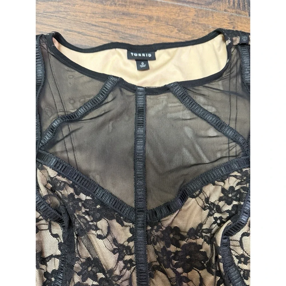 Torrid Lace Corset Peplum Top Size 0 Black Nude‎ Sheer Bustier Style